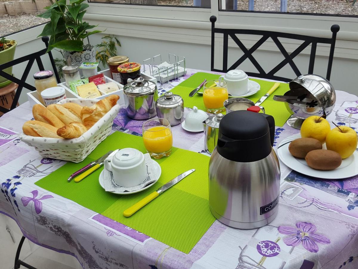 Les Lavandines Hotel มงตานญัค ภายนอก รูปภาพ